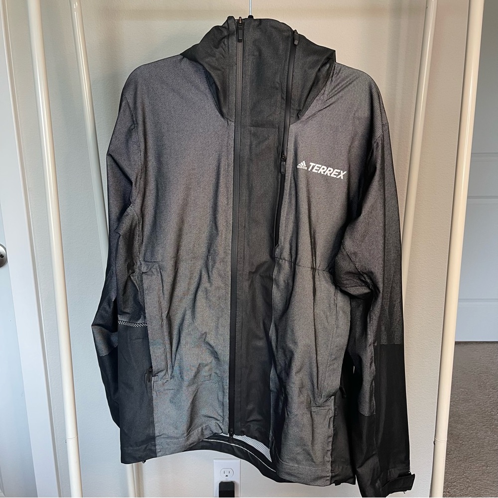 Adidas Terrex Primeknit Waterproof Jacket with Hood Black Gray M - Picture 3 of 7